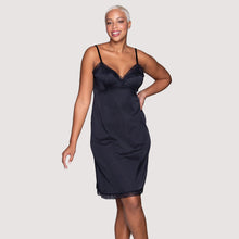 Load image into Gallery viewer, EVERYDAY LAYERS™ Lace Trim Full Slip - Undirkjóll
