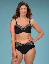Load image into Gallery viewer, Patterned bikini briefs in black/white - Bikiní buxur
