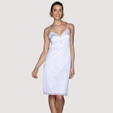Load image into Gallery viewer, EVERYDAY LAYERS™ Lace Trim Full Slip - Undirkjóll
